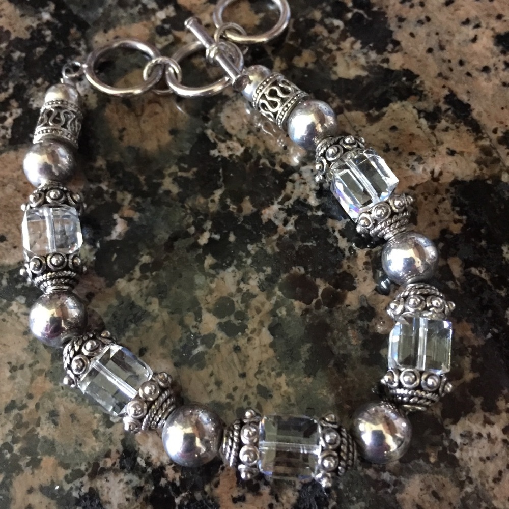 SILVER PLATED BRACELET WITH CRYSTAL BEADS